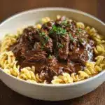 Slow Cooker Beef & Noodles Recipe